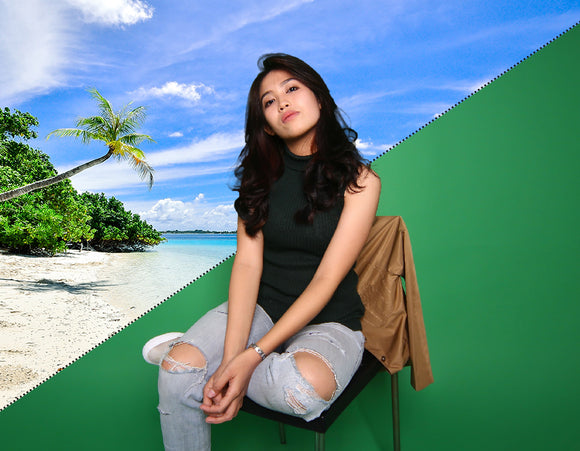 YouTube Movies with Chroma Key Studio Lights