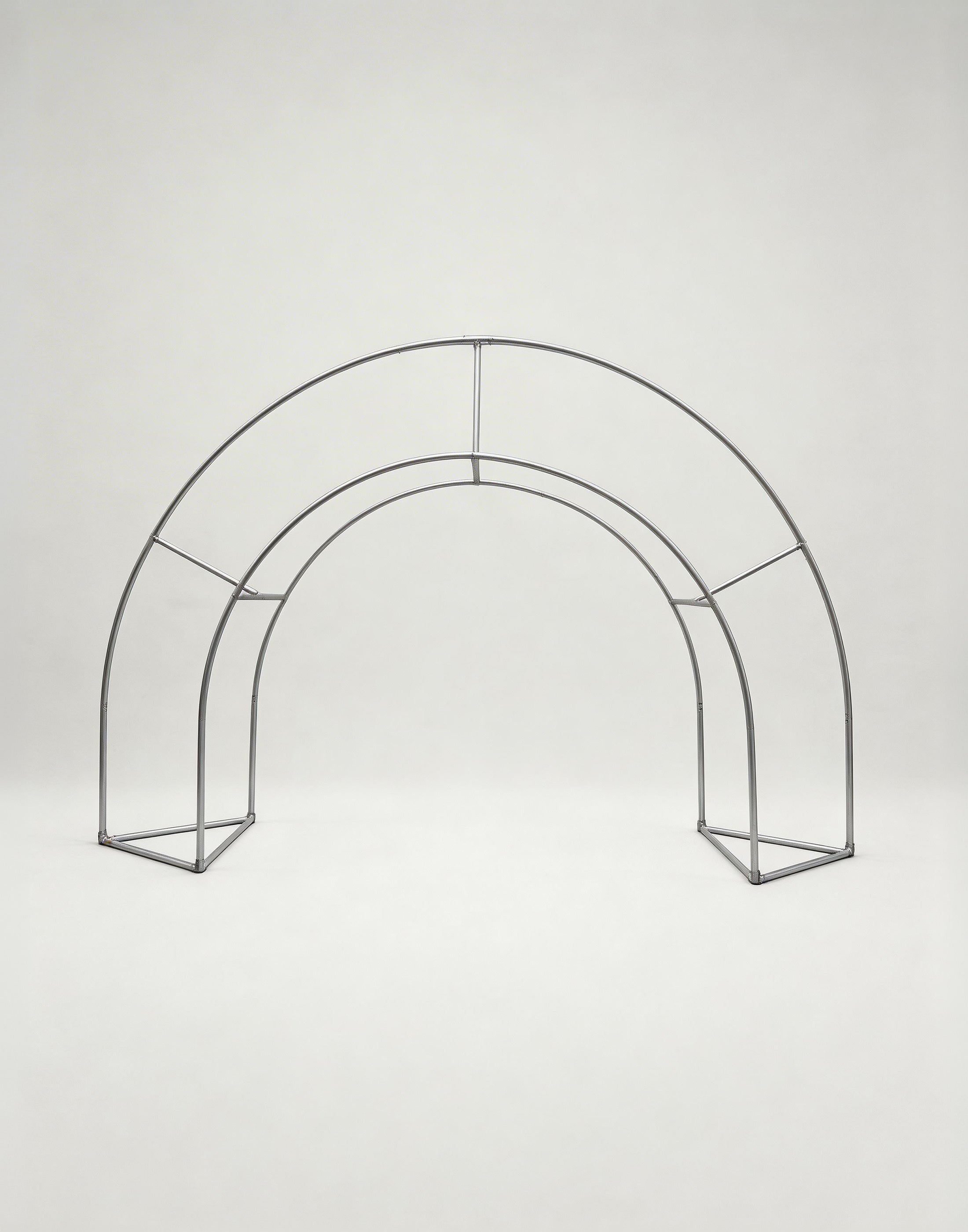 Arco espositivo in tessuto teso di forma quadrata